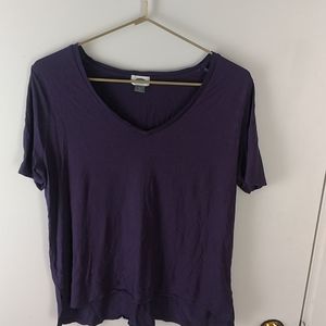 Old Navy purple t-shirt